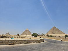 Pyramidy v Gíze