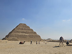 Stupňovitá pyramida